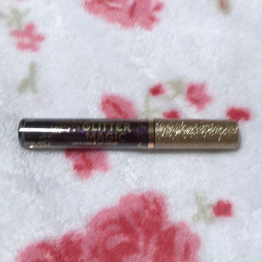BRAND NEW LA Girl Glitter Magic